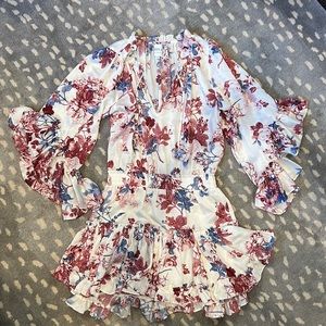Beautiful ruffled MISA dress in a floral print, size Medium, EUC
